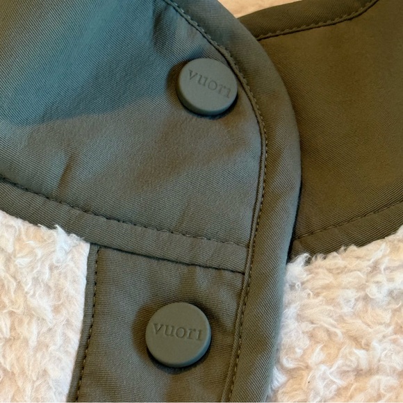 Vuori Cream and Olive Sherpa Sweatshirt - Picture 3 of 11
